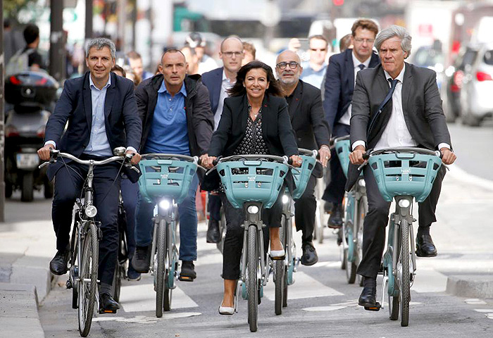 ParisMayor_Anne-Hidalgo_02w